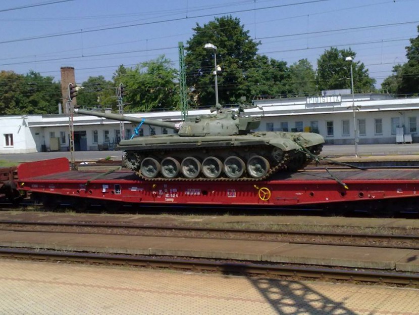 Венгрия продаёт танки в Украину?