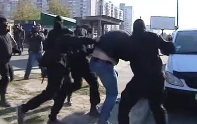 Нацисты в Киеве: на Троещине произошла массовая драка (Видео)