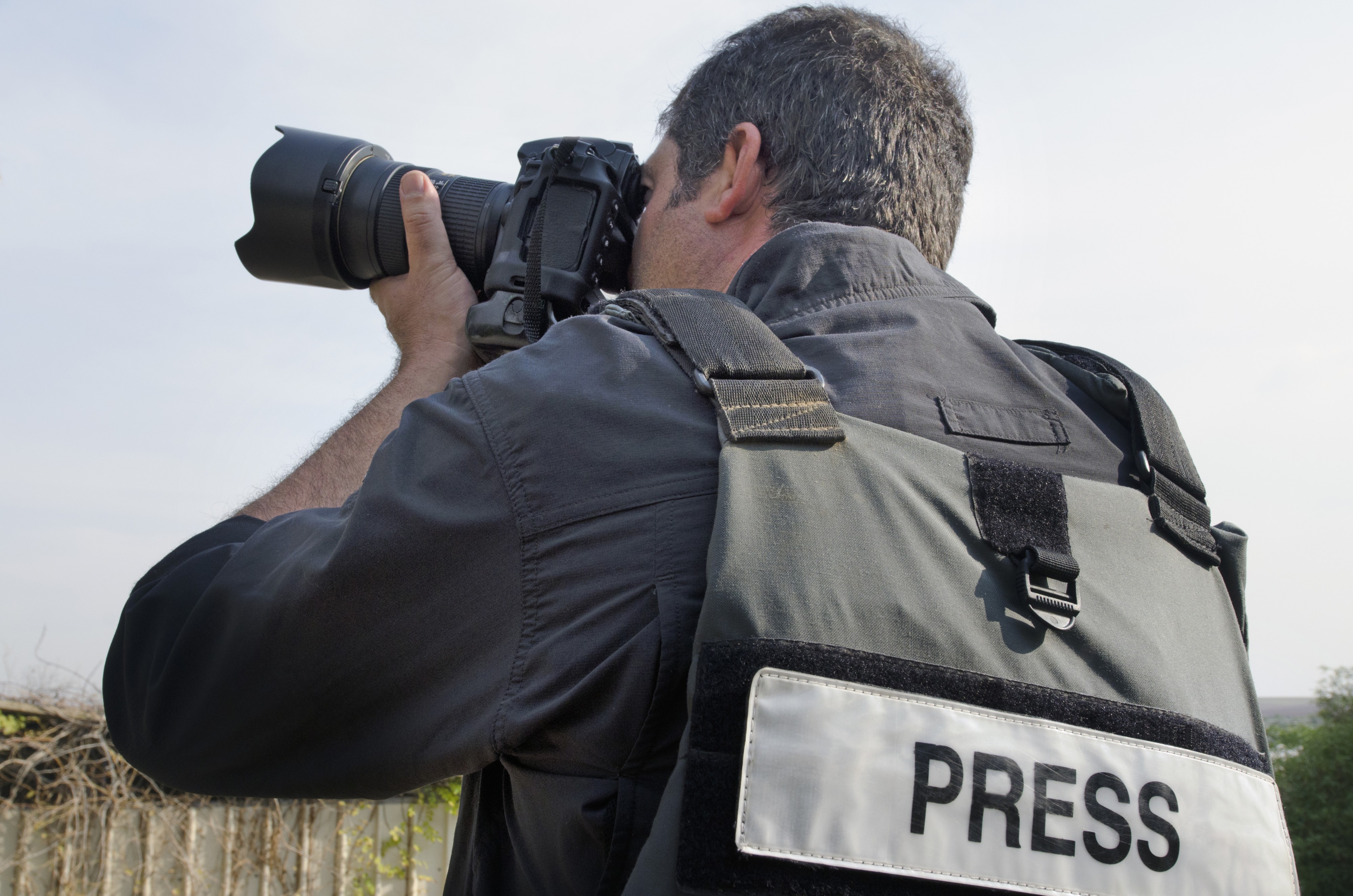 Журналисты  покинули зону обстрела в Зайцево