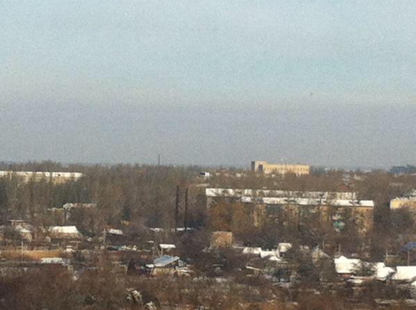 Поступает информация, что в аэропорту Донецка в результате боевых действий обрушилась диспетчерская вышка.