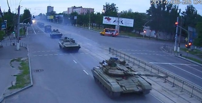Танки едут оборонять Луганск