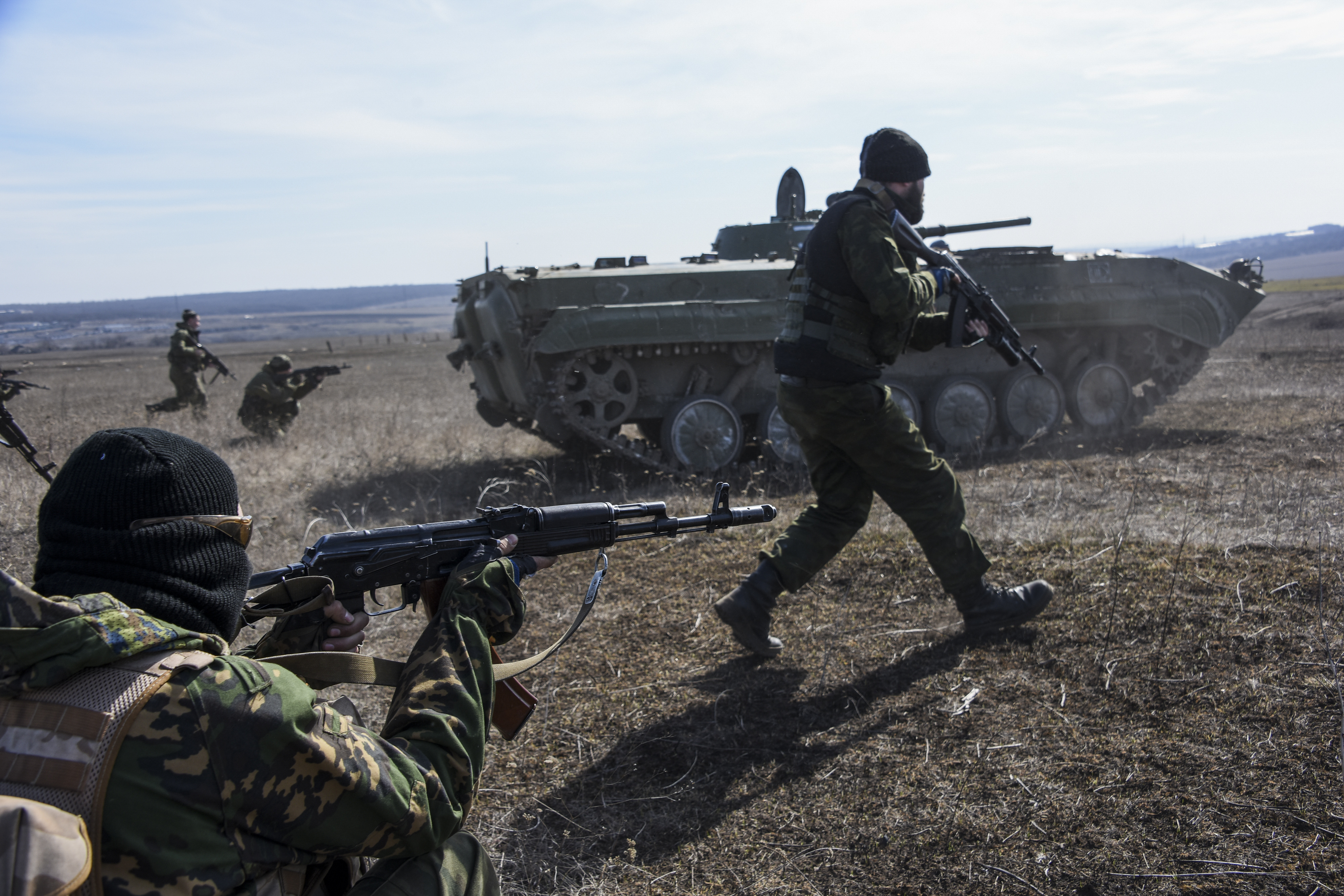 Донбасс: замес в Дебальцево, тяжелая техника ВСУ в Горловке