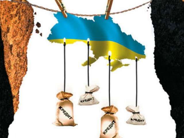 Украина старательно «добивает» свою экономику санкциями против РФ