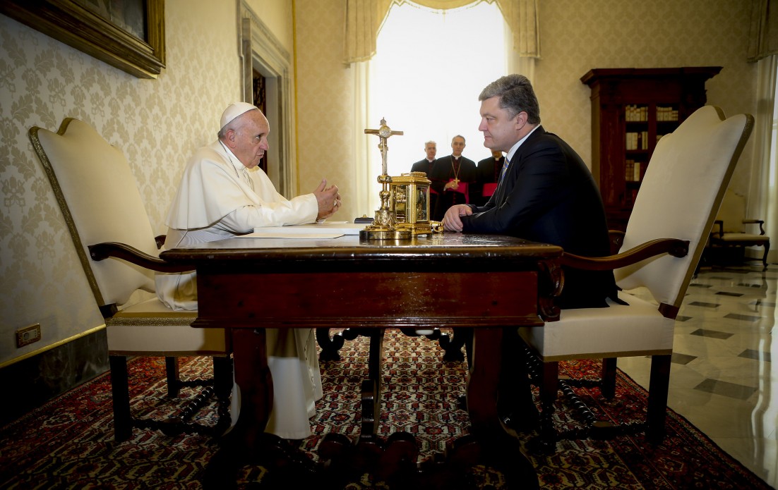 Новости Украины: Папа предал, Порошенко утерся, а в ЕС любят олигархов