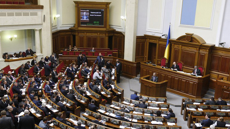 Украина: правительству неуд, но пусть эксперементирует...