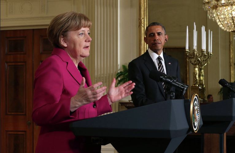 Обама отложил поставки оружия Киеву после встречи с Меркель