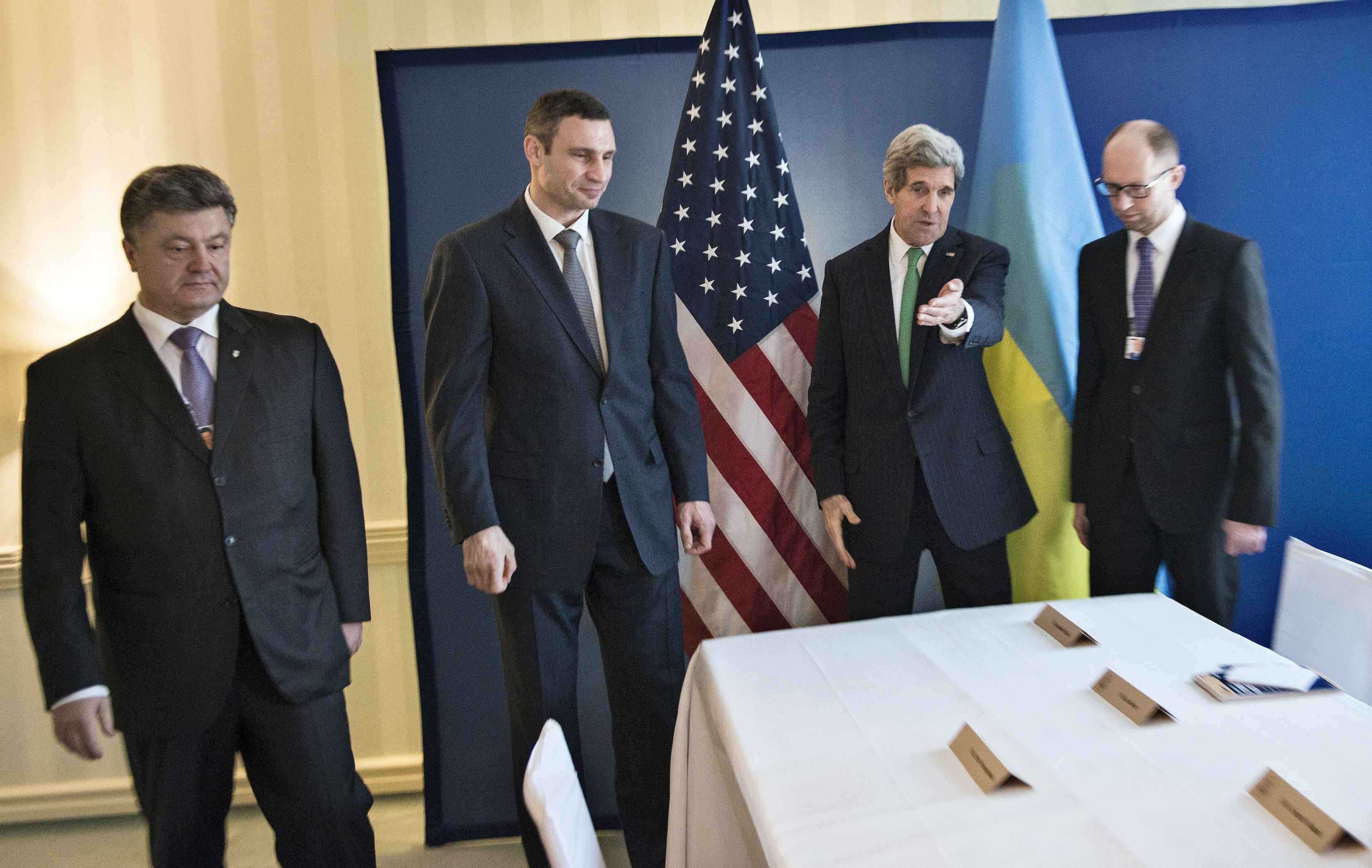 Керри усомнился в достаточной сообразительности украинских войск для использования американского оружия