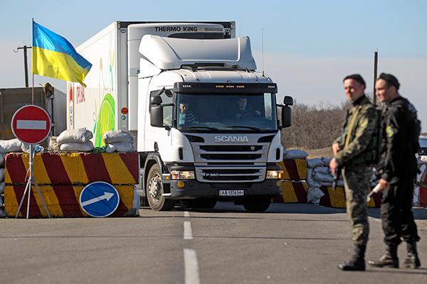СБУ собирает информацию об участниках блокады Крыма, - СМИ