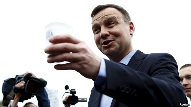 Под чью дудку пляшет Дуда: новый президент Польши сыграет против России