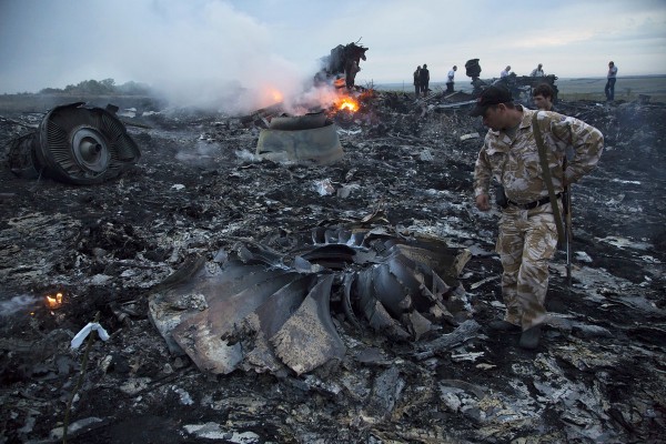 Пассажир разбившегося на Украине Boeing найден с кислородной маской