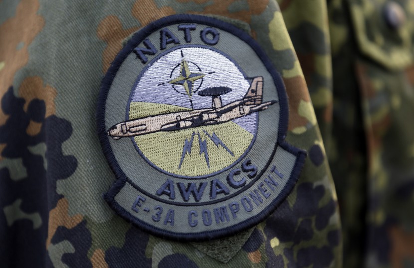 Участие НАТО в гражданской войне на Украине