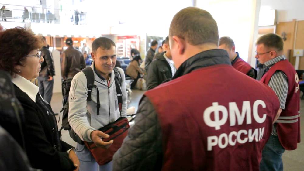 ФМС: льготы по пребыванию в России оставят только выходцам из юго-восточной Украины