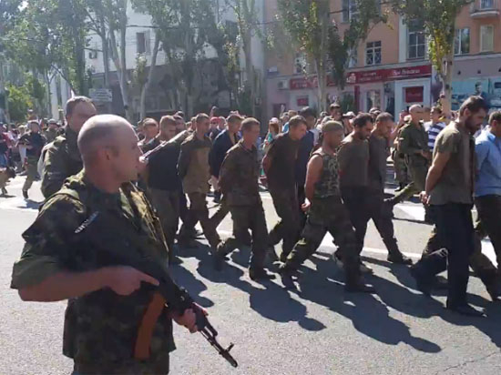 парад независимости в Донецке