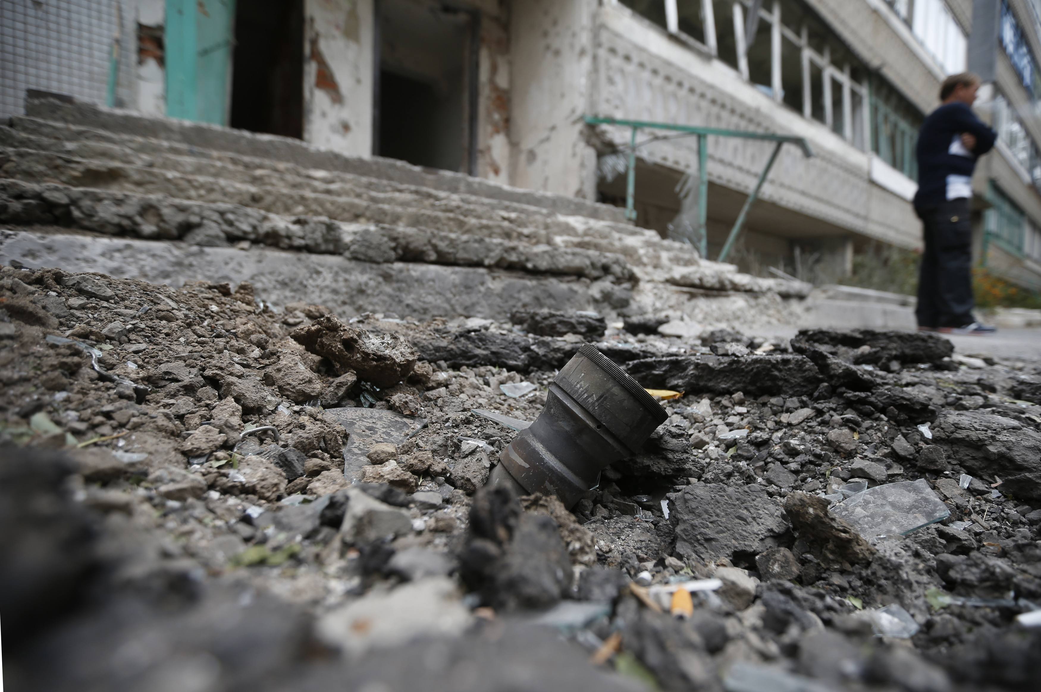 ВСУ бьют из миномётов по пригородам Донецка и Луганска