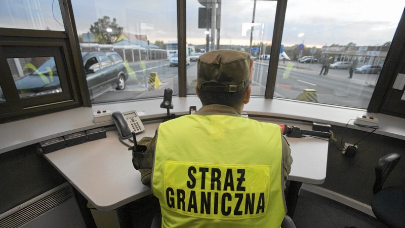 Польша намерена ввести пограничный контроль с ЕС