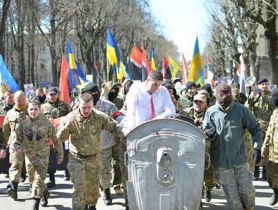Украина цэ Европа, или Революция "мусорных баков" продолжается  (фото,видео)