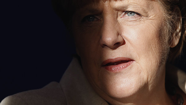 NY Times: Германия на грани из-за "благородной глупости" Меркель