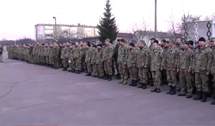 В Житомир вернулись около 200 около 200 военнослужащих 95-й отдельной аэромобильной десантной бригады.