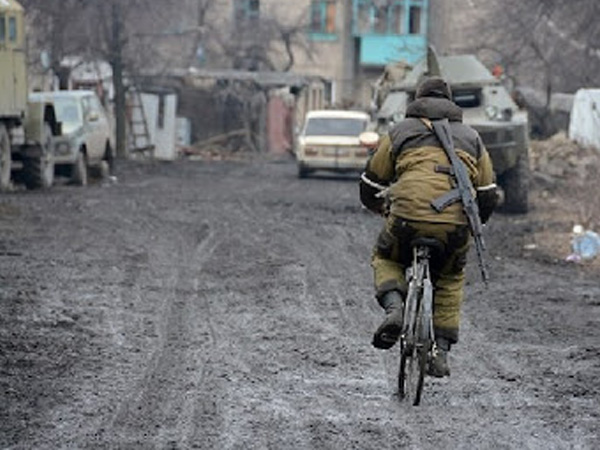 Сводка военных событий в Новороссии за 17.04.2015