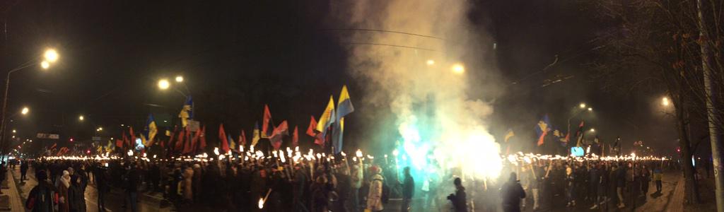 В Киеве сегодня 1 января проходит факельный марш по случаю 106-й годовщины Бандеры.