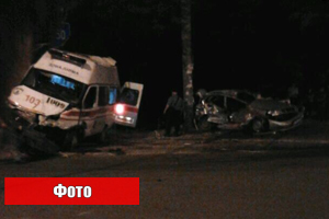 Автомобиль с пьяными бойцами "Азова" попал в ДТП в Мариуполе