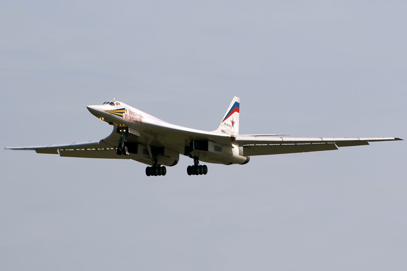 Россия отказалась от украинских комплектующих для бомбардировщика Ту-160