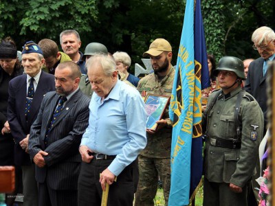 «Херой» Украины похоронен со всеми нацистскими почестям