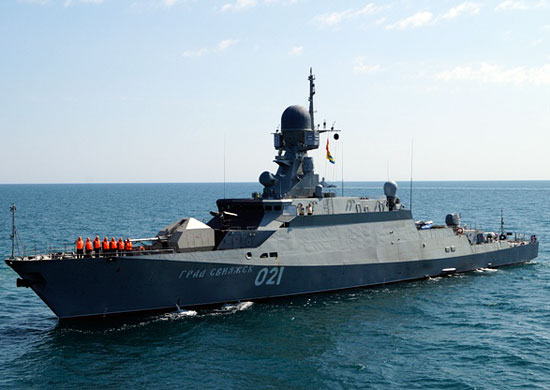 Черноморцы учатся у каспийцев управлять малыми ракетными кораблями