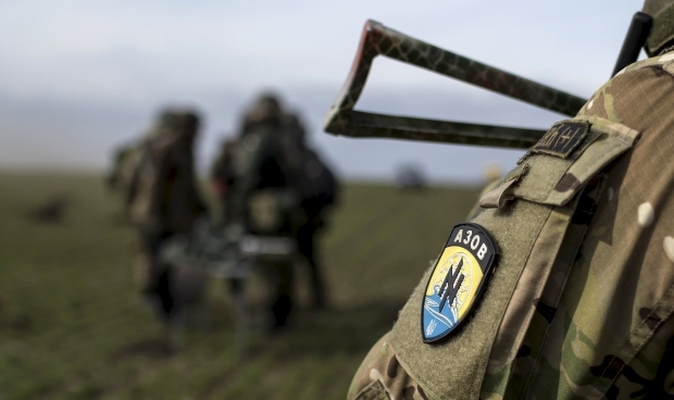 Тымчук: Армия не хотела стрелять на Донбассе. Войну начали уголовники, которым Киев раздал оружие