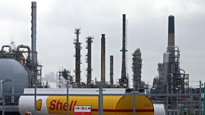 Royal Dutch Shell начала реверсные поставки газа на Украину (видео)