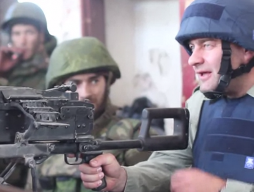 Михаил Пореченков побывал на позициях ополченцев в аэропорту Донецка (видео)