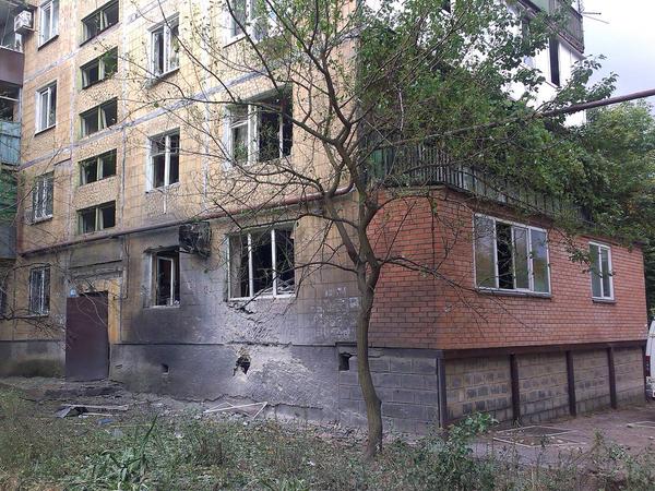 Последствия обстрела Донецка 8 января