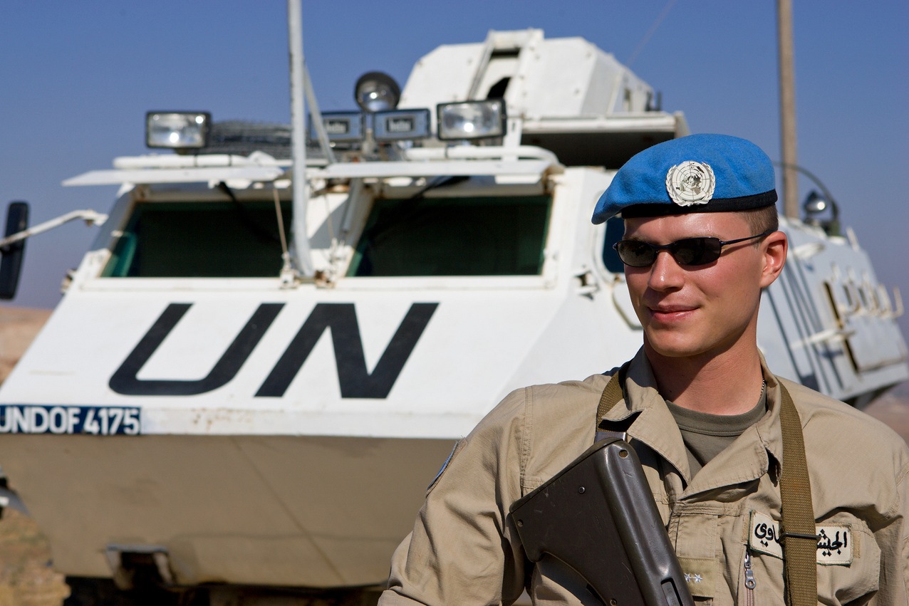 Армия оон. Миротворческие силы ООН. Миротворцы ООН. Бойцы ООН. Солдаты ООН.