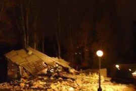 Ночью в Донецке гремели залпы и взрывы, пострадали дома, есть раненые