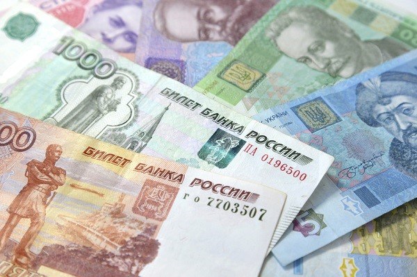 Мультивалютная система снизит экономическую зависимость ЛНР от Киева – эксперт