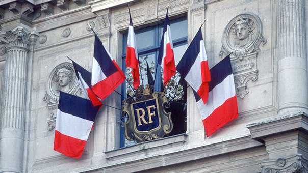Национальное собрание Франции призвало к отмене санкций против России