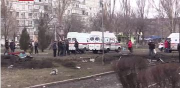 Украинская армия обстреляла поликлинику и детский сад в Донецке (видео)
