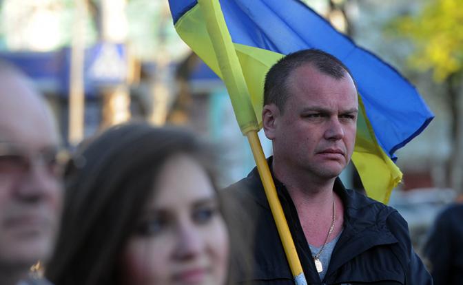 «Украина живет в жовто-блакитном очаровании»