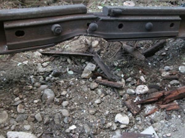 Подрывы на железной дороге Донбасса продолжаются