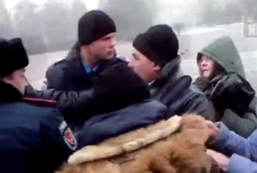 В Одессе арестовали мужчину за георгиевскую ленточку (видео)