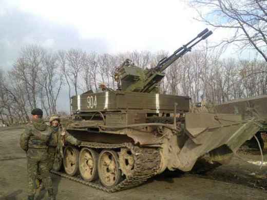 Украинские военные готовятся воевать на бронетягачах