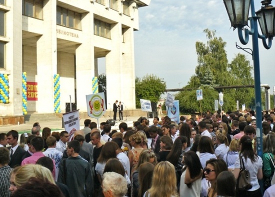 Студенты Донецкого национального университета  против переезда в Винницу