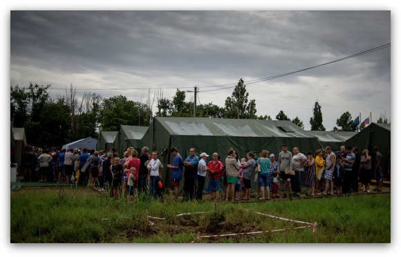 Беженцы с Украины получат первые соцвыплаты от ЛНР и ДНР