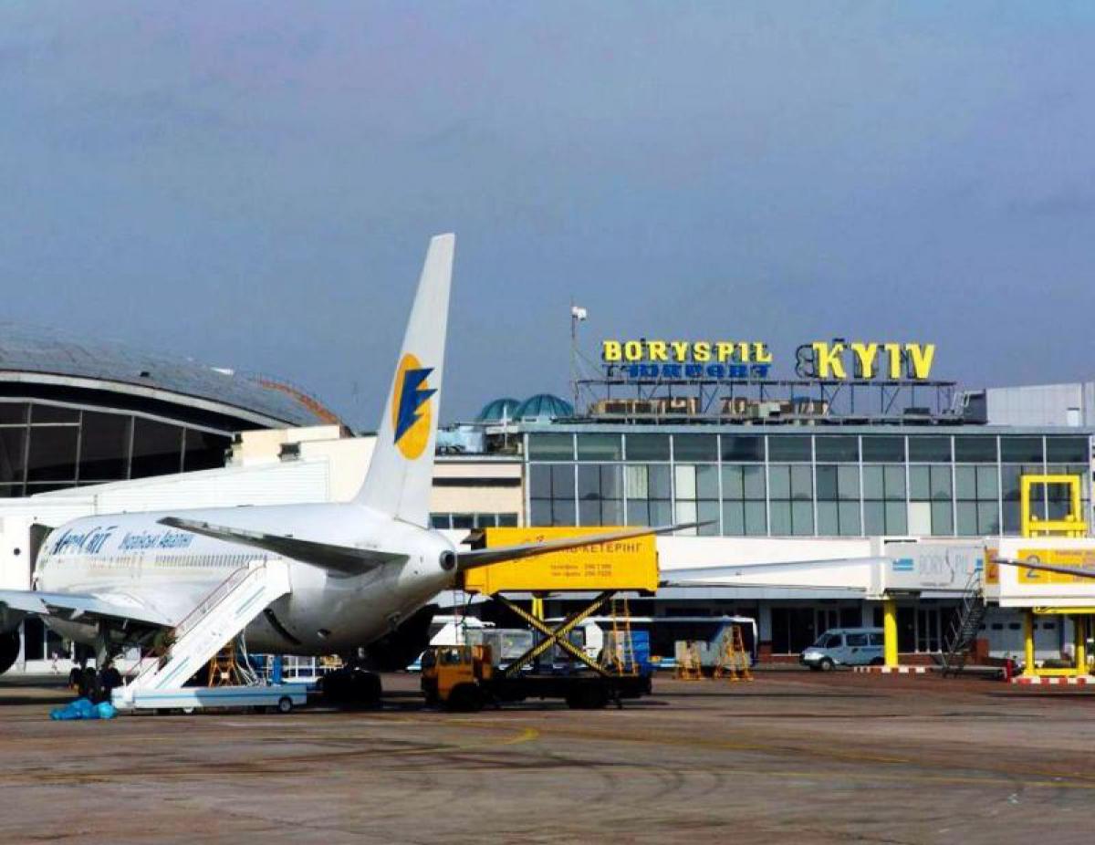 В аэропорту Борисполь задержали генерала, который устроил драку с пограничниками