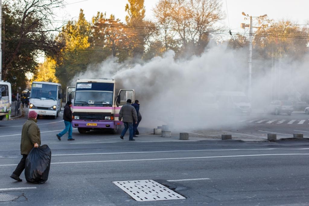 В Симферополе загорелся рейсовый автобус