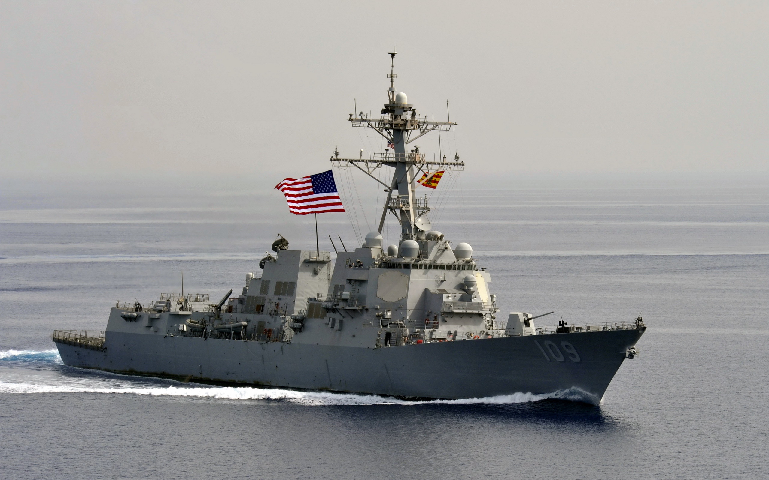Эсминец ВМС США направился к берегам Украины