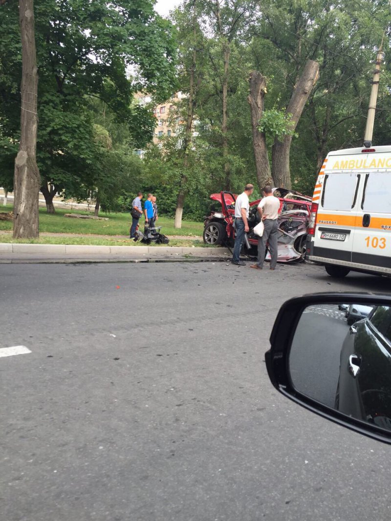 В Донецке взорвался автомобиль секретаря Захарченко
