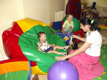 Сотрудники Краматорского дома ребенка"Антошка" просят эвакуировать сирот