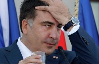 Украинцы голосуют за отставку Саакашвили