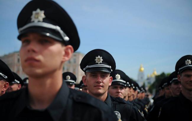 Более трети милиционеров Киева провалили тестирование в полицию